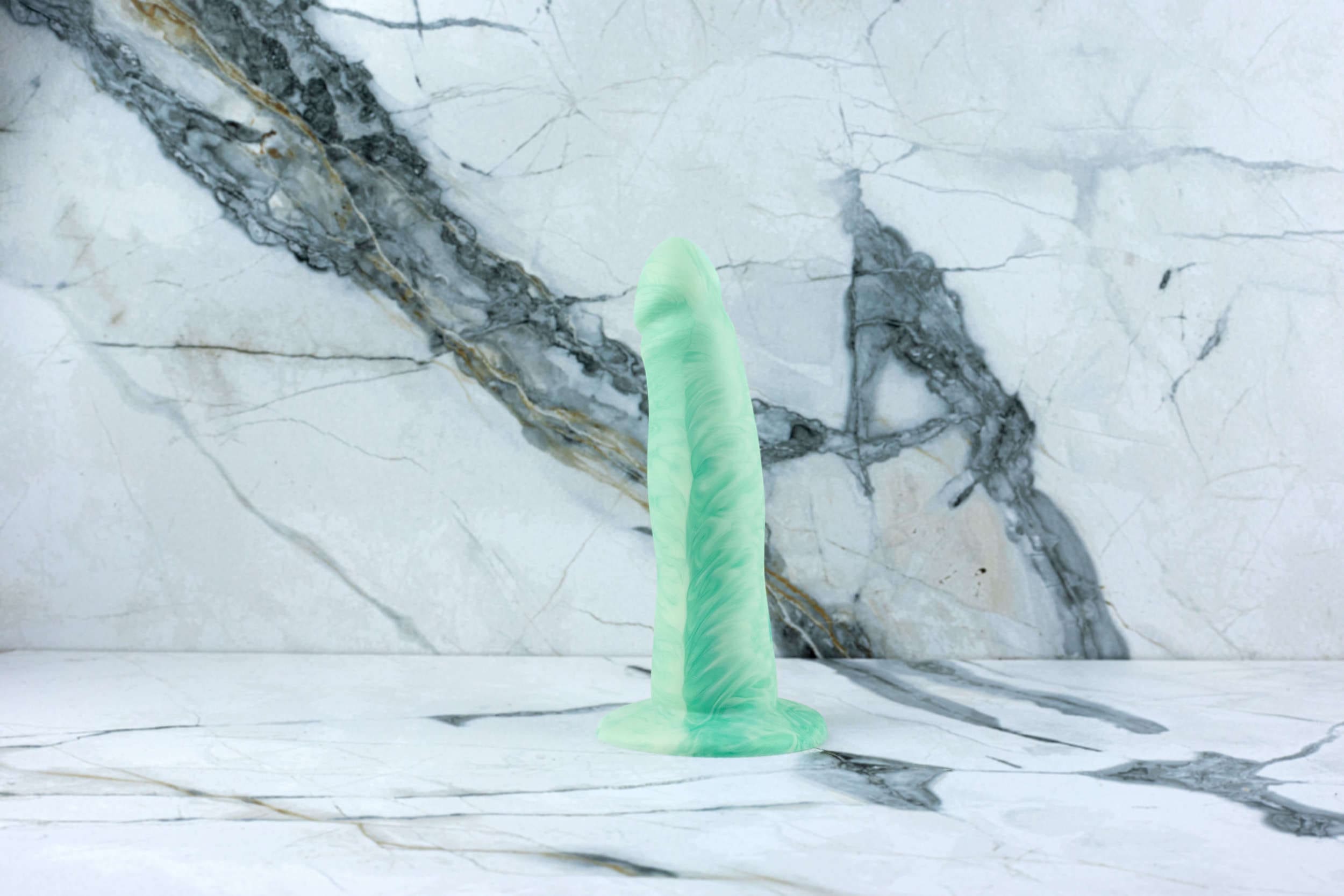 Ylva & Dite | Realistic Black Dildo with Suction Cup | Eros