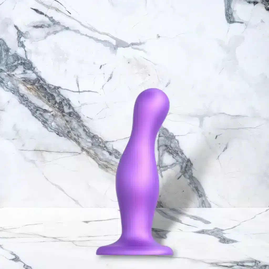 Strap On Me Dildo Plug Curvy Metallic Paars 2