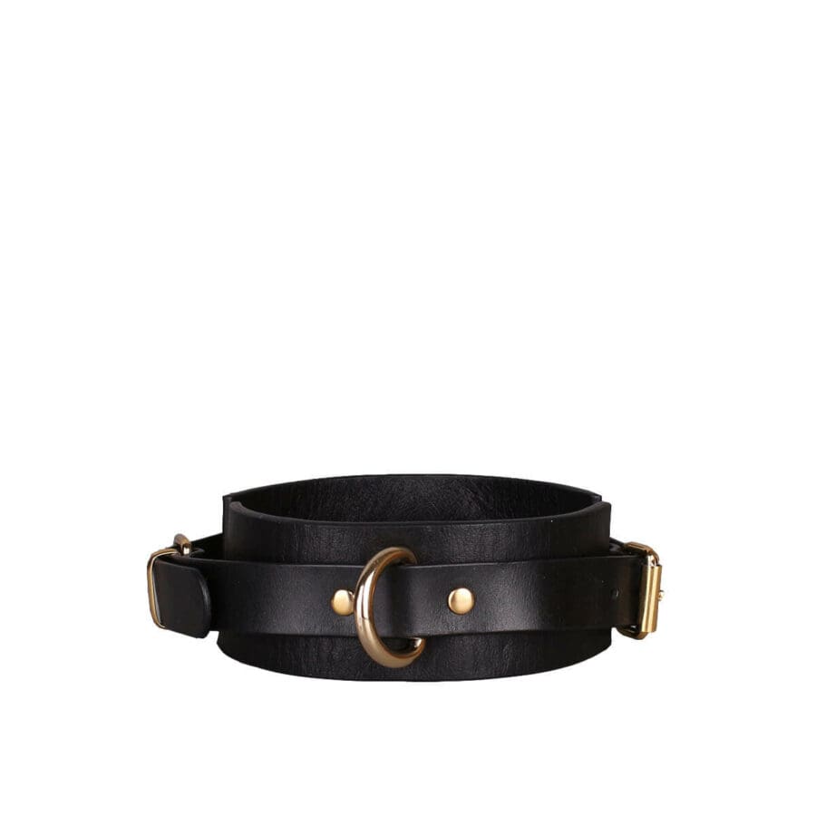 Elif Domanic Buckle Handboeien Met Choker